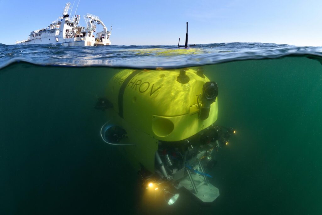 découvrez les dernières innovations technologiques conçues pour protéger et restaurer les océans. explorez comment la science et la technologie s'unissent pour lutter contre la pollution, préserver la biodiversité marine et assurer un avenir durable pour nos écosystèmes marins.