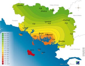 découvrez le concept de climat marin, ses caractéristiques uniques, et son impact sur les écosystèmes côtiers. explorez comment les conditions atmosphériques marines influencent la biodiversité et les activités humaines sur les littoraux.